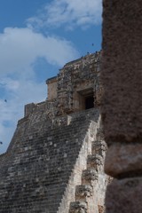 Fototapeta na wymiar Mayan Temple 
