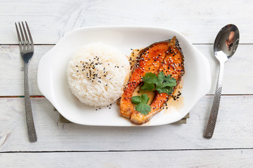 Grilled Salmon with steamed rice
