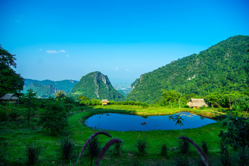 lake in mountains Life Museum