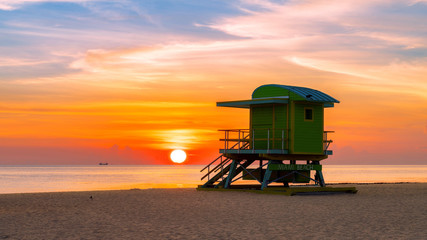 Naklejka premium Miami South Beach o wschodzie słońca