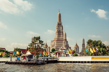Wat Arun buddhist temple in Bangkok, Thailand