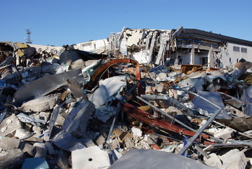 ruiny ,nalot ,bomba , wyburzanie domów , rozbiórka budynków , huragan , gruzowisko , po nalocie bombowym , trzęsienie ziemi