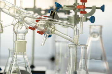 Glass instruments in the laboratory of chemical synthesis
