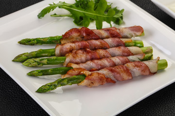 Asparagus with bacon