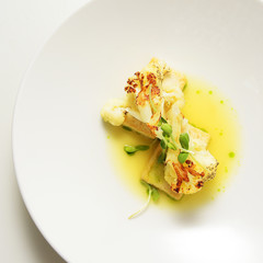 Cauliflower in sweet and sour sauce