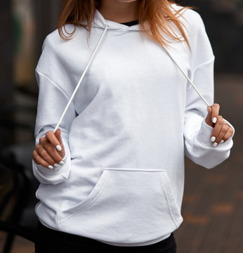 Girls sales white hoodie