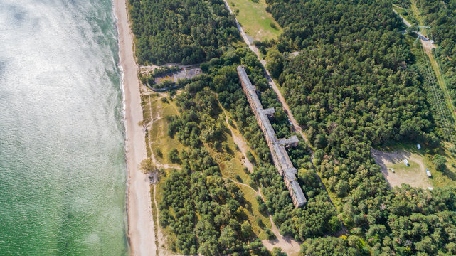 Prora &ndash; gigantyczny historyczny nazistowski ośrodek wypoczynkowy nad Bałtykiem na wyspie Rugia