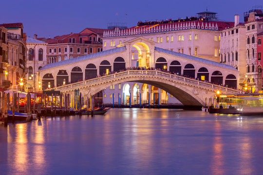 Venice. Rialto Bridge at sunset. © pillerss