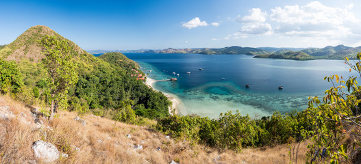 Panorama des Philippines depuis El rio y mar