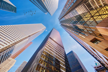 Schilderachtige skyline van het financiële district van Toronto en moderne architectuur