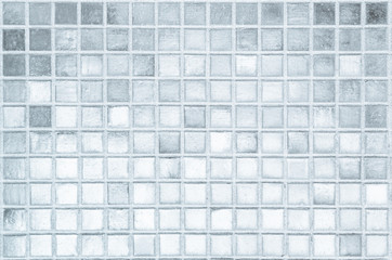 Weißer oder grauer keramischer Wand- und Bodenfliesen abstrakter Hintergrund. Entwerfen Sie geometrische Mosaikbeschaffenheitsdekoration des Schlafzimmers. Nahtloses Muster für Hintergrundwerbung.
