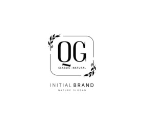 Obraz premium Q G QG Beauty vector initial logo, handwriting logo of initial signature, wedding, fashion, jewerly, boutique, floral and botanical with creative template for any company or business.