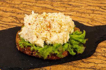 Bruschetta with cheese