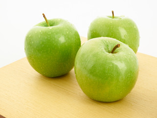 green apple on a plate
