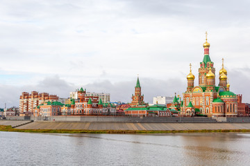 Obraz premium Annunciation Cathedral in the city center, Yoshkar-Ola city, Mari El Republic, Russia
