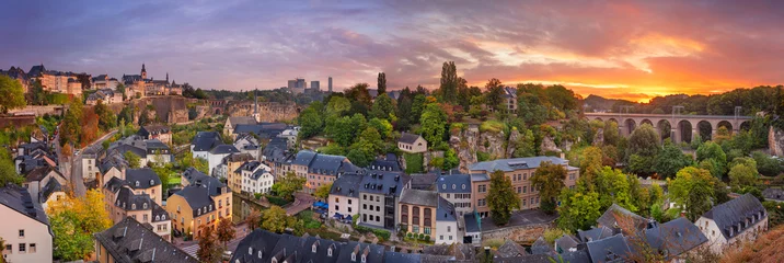 Gordijnen Luxembourg City, Luxembourg. Panoramic cityscape image of old town Luxembourg City skyline during beautiful sunrise. © rudi1976