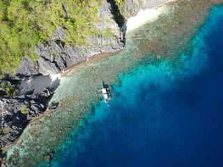 Paradise beach in the tropical island. El Nido, Palawan Island, Philippines