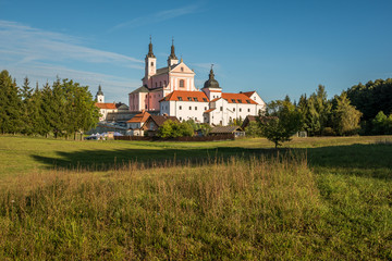 Church and monastery in Wigry on a sunny day, Podlaskie, Poland - obrazy, fototapety, plakaty