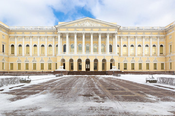 Obraz premium Building's facade State Russian Museum on Square of Arts in winter, St Petersburg, Russia.