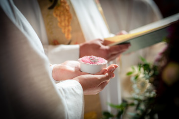 Hochzeitsringe bei der Trauung