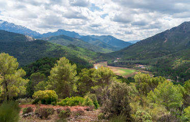 Fototapeta na wymiar View of Cazorla mountains