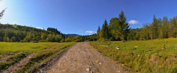 Fototapeta na wymiar panorama road in the mountains