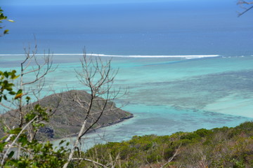 Mauritius / Maurice / Landschaft / Ausblick / Meer / Wolken 