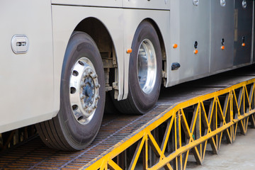 Steel repair ramp for use repair or maintenance