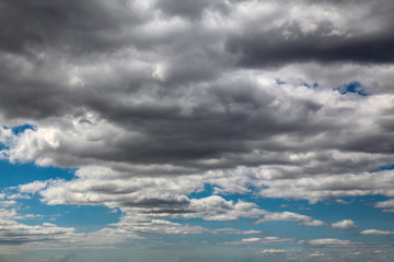 Obraz premium Dark cloud nature skyscape on blue sky in USA