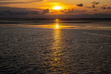 Sonnenuntergang im Wattenmeer vor Pellworm