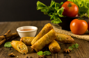 deep fried spring rolls, Por Pieer Tod or Fried spring rolls (Thai Spring Roll) Snacks and snacks that are popular with Thai and Chinese people.