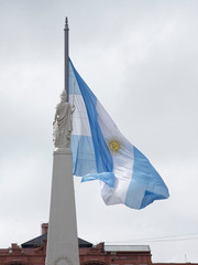 Flaga Argentyny i pomnik