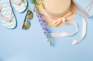 Summer subject photography. A hat, flip-flops and sunglasses