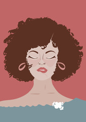 Retrato de una mujer con el cabello rizado con los ojos cerrados y  mordiendo sus labio en una actitud sensual.