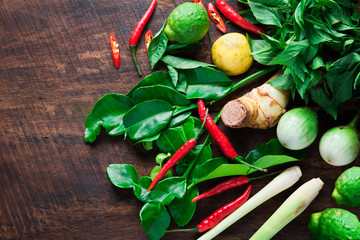 ingredient for thai food green curry chicken