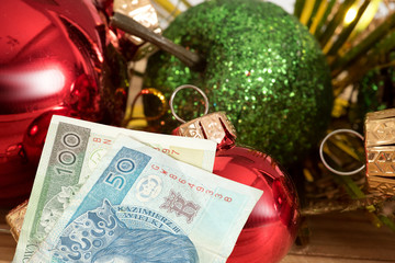 Weihnachten und Polnische Zloty PLN Geldschenie - obrazy, fototapety, plakaty