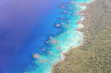 ニューカレドニア ロイヤルティ諸島　マレ島の空撮
