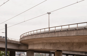 access to freeway overpass over railway tracks