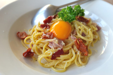 Italian food, Carbonara pasta with bacons