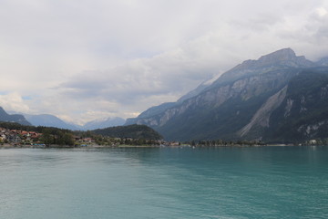 湖　山　空　自然
