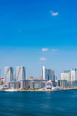 Fototapeta premium Wieżowiec w Tokio.