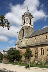 Fototapeta na wymiar Église Notre-Dame-en- Saint-Melaine