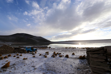 Breathtaking Bolivian Scenery - Deserts, salt flats, sunrise, sunset, vicuna, llama, lama, cactus,...