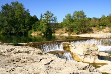 Obraz premium les cascades du Sautadet dans le Gard