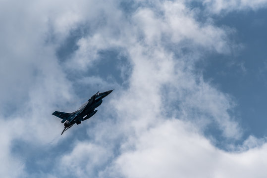 「F2」の画像 172 件の Stock 写真、ベクターおよびビデオ Adobe Stock