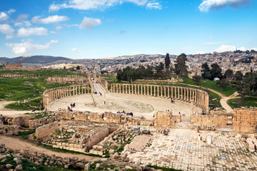 The Oval Forum and Cardo Maximus in the ancient greco-roman city of Jerash, Gerasa Governorate,...