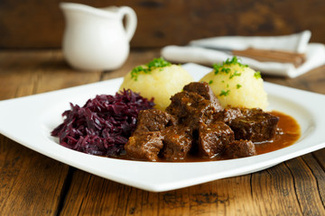 Wildgulasch