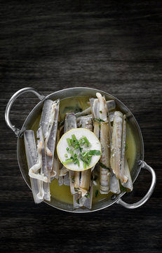 navajas razor clams sauteed with garlic butter white wine in spain