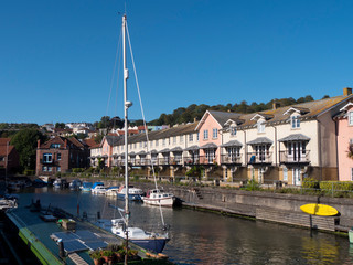 Fototapeta na wymiar New waterfront housing in Floating Harbour of Bristol, UK