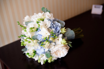 wedding bouquet, bouqet of beautiful flowers on a wedding day